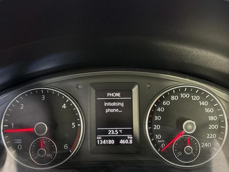 2015-Volkswagen-Caravelle-T5-20-BiTDI-Auto-4Motion_2
