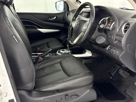 2017-Nissan-Navara-23D-LE-4x4-Auto-Double-Cab_9