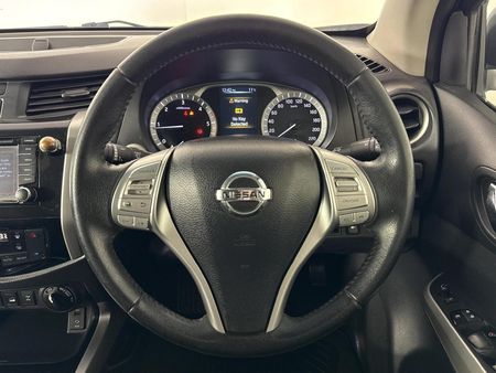 2017-Nissan-Navara-23D-LE-4x4-Auto-Double-Cab_11