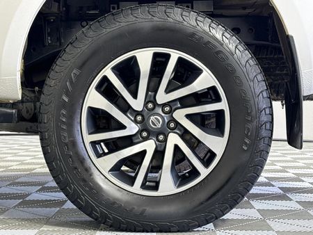 2017-Nissan-Navara-23D-LE-4x4-Auto-Double-Cab_6