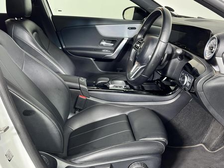 2022-Mercedes-Benz-A-Class-A-200-Progressive-Auto_9