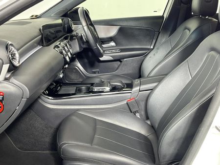 2022-Mercedes-Benz-A-Class-A-200-Progressive-Auto_8