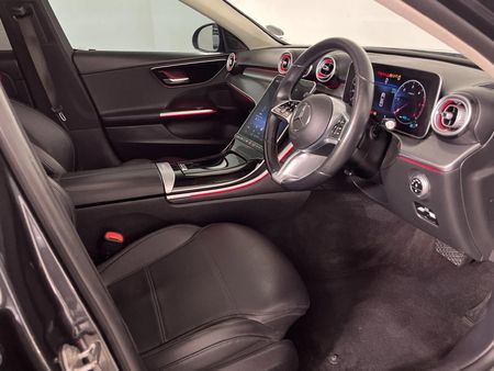 2022-Mercedes-Benz-C-Class-C-220d-Auto_9
