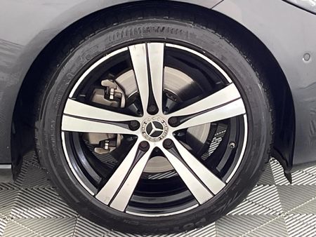 2022-Mercedes-Benz-C-Class-C-220d-Auto_5