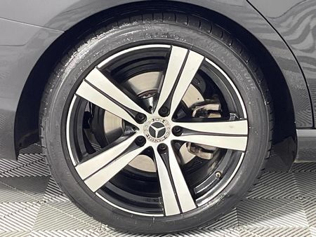 2022-Mercedes-Benz-C-Class-C-220d-Auto_7