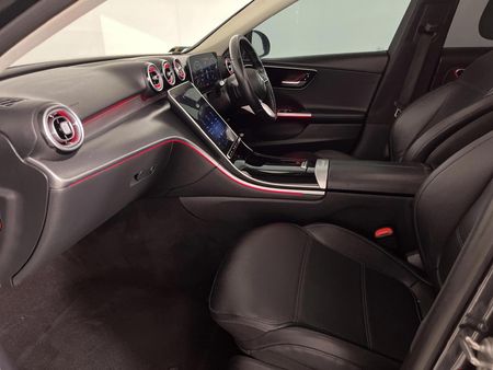 2022-Mercedes-Benz-C-Class-C-220d-Auto_8