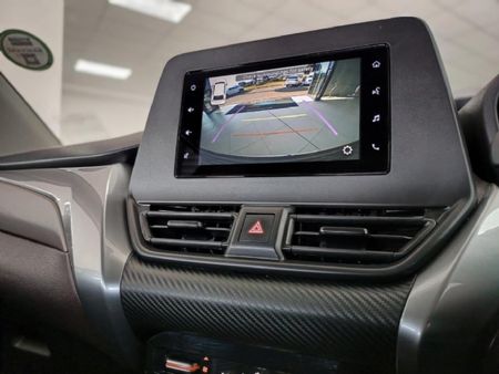 2025-Toyota-Starlet-Cross-15XS_19