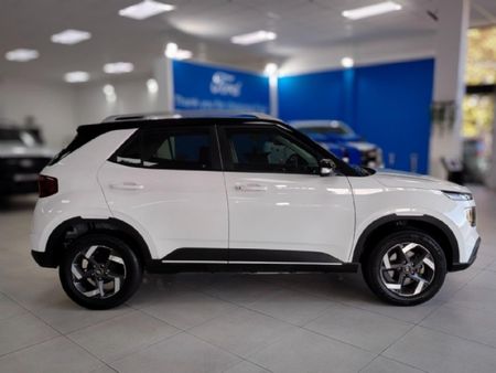 2022-Hyundai-Venue-10-TGDI-Fluid-DCT_5