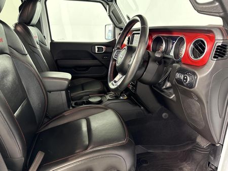 2023-Jeep-Wrangler-Unlimited-Rubicon-36-V6_9