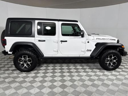 2023-Jeep-Wrangler-Unlimited-Rubicon-36-V6_17