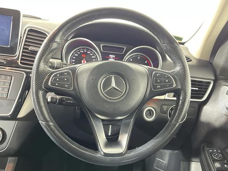 2016-Mercedes-Benz-GLE-350d-4Matic_12