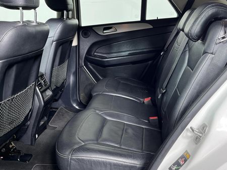 2016-Mercedes-Benz-GLE-350d-4Matic_3