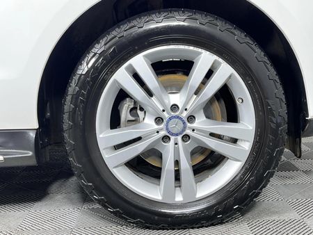 2016-Mercedes-Benz-GLE-350d-4Matic_5