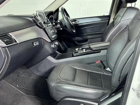 2016-Mercedes-Benz-GLE-350d-4Matic_8