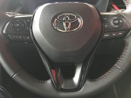 2025-Toyota-Corolla-Cross-18-GR-S-Hybrid_19