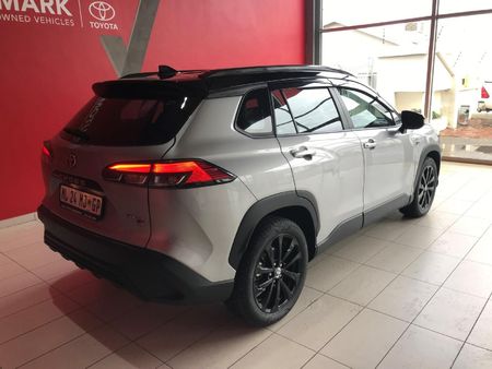 2025-Toyota-Corolla-Cross-18-GR-S-Hybrid_3