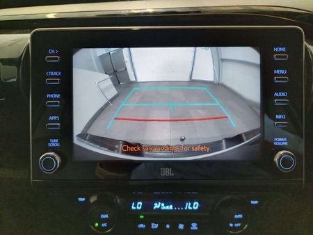2024-Toyota-Hilux-28-GD-6-Raised-Body-Legend-Auto-Double-Cab_7