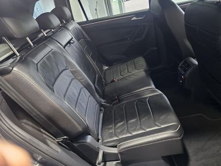 2023-Volkswagen-Tiguan-Allspace-14-TSI-R-Line-DSG-Auto_17