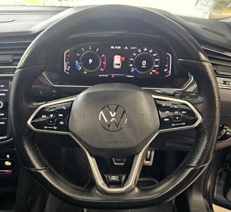 2023-Volkswagen-Tiguan-Allspace-14-TSI-R-Line-DSG-Auto_7