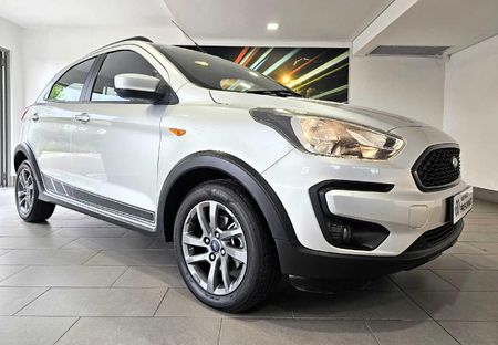 2020-Ford-Figo-Freestyle-15Ti-VCT-Trend-5-dr_12