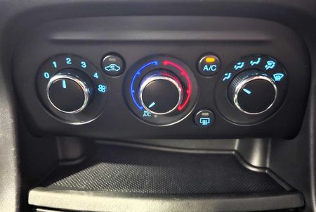 2020-Ford-Figo-Freestyle-15Ti-VCT-Trend-5-dr_15