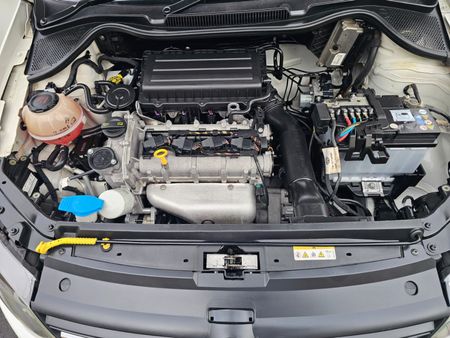 2022-Volkswagen-Polo-Vivo-14-Hatch-74000-KM_11