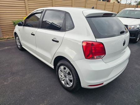 2022-Volkswagen-Polo-Vivo-14-Hatch-74000-KM_3