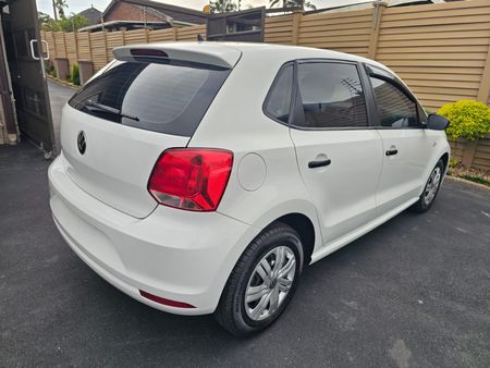 2022-Volkswagen-Polo-Vivo-14-Hatch-74000-KM_5