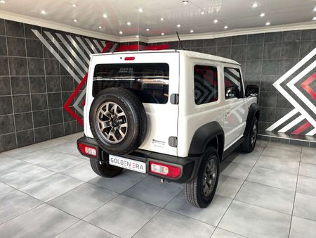 2023-Suzuki-Jimny-15-GLX_15