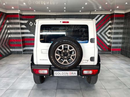 2023-Suzuki-Jimny-15-GLX_16