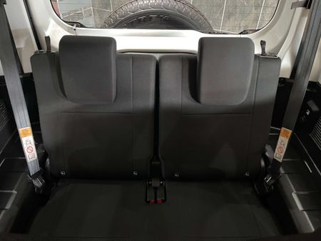 2023-Suzuki-Jimny-15-GLX_6