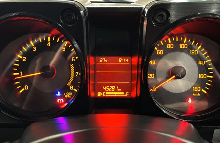 2023-Suzuki-Jimny-15-GLX_7