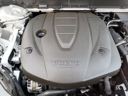 2021-Volvo-XC90-D5-R-Design-AWD_10