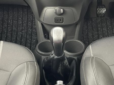 2015-Chevrolet-Spark-12-LT_10