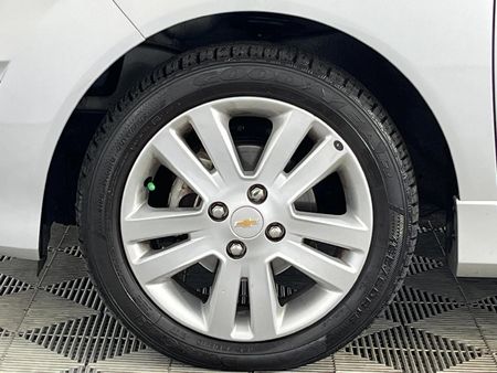 2015-Chevrolet-Spark-12-LT_4