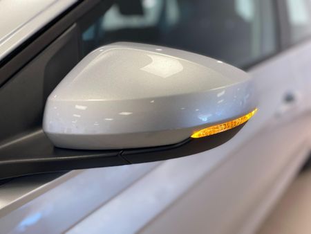 2025-Volkswagen-Polo-10-TSI-Life-Auto-DSG_18