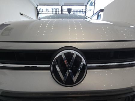 2025-Volkswagen-Polo-10-TSI-Life-Auto-DSG_22