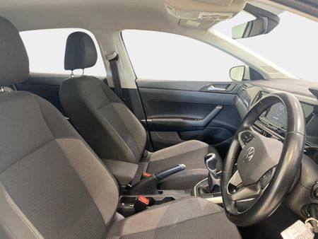 2025-Volkswagen-Polo-10-TSI-Life-Auto-DSG_8