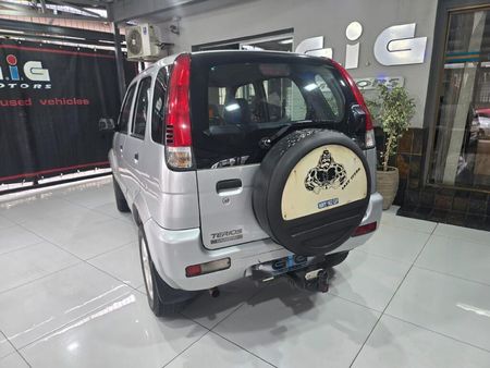 2002-Daihatsu-Terios-13_12