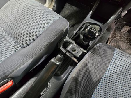 2002-Daihatsu-Terios-13_16
