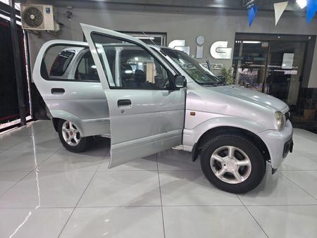 2002-Daihatsu-Terios-13_8