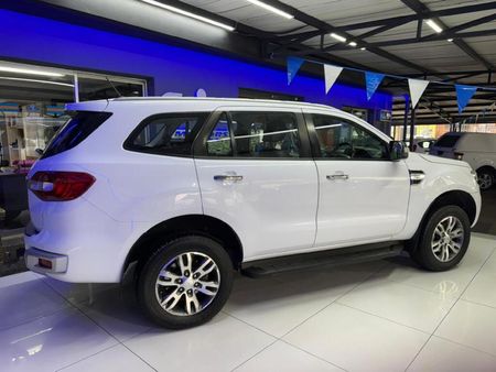 2019-Ford-Everest-22-TDCi-XLT-Auto_4