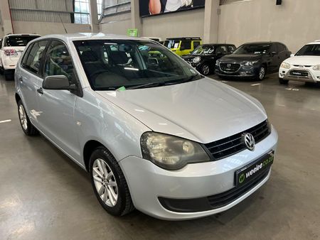 2011-Volkswagen-Polo-Vivo-16-5-dr_0