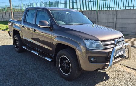 2015-Volkswagen-Amarok-20-TDI-Trendline-103kW-Double-Cab_0