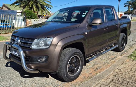 2015-Volkswagen-Amarok-20-TDI-Trendline-103kW-Double-Cab_2