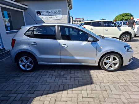 2018-Volkswagen-Polo-Vivo-16-Highline-5-dr_6