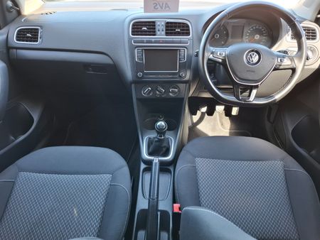 2018-Volkswagen-Polo-Vivo-16-Highline-5-dr_8