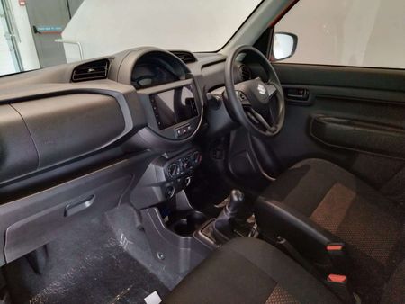2026-Suzuki-S-Presso-10-GL_7