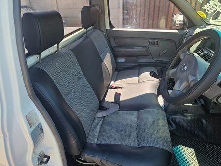 2015-Nissan-NP300-25-TDi-LWB-Single-Cab_7
