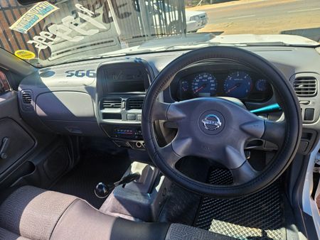 2015-Nissan-NP300-25-TDi-LWB-Single-Cab_8
